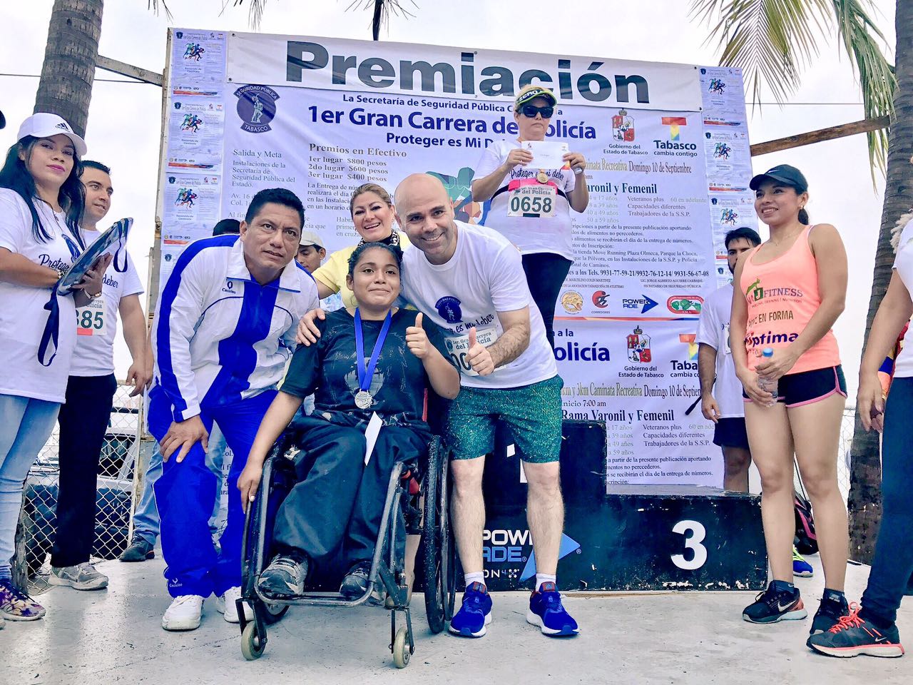 M S De Mil Personas Participaron En La Primera Gran Carrera Del Polic A