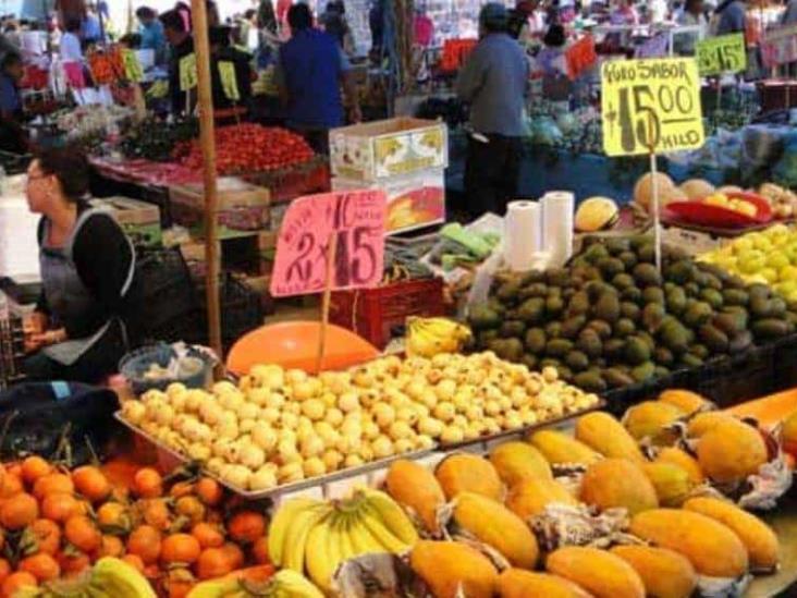 Canasta básica cuesta 300 pesos más en supermercados que en la Central