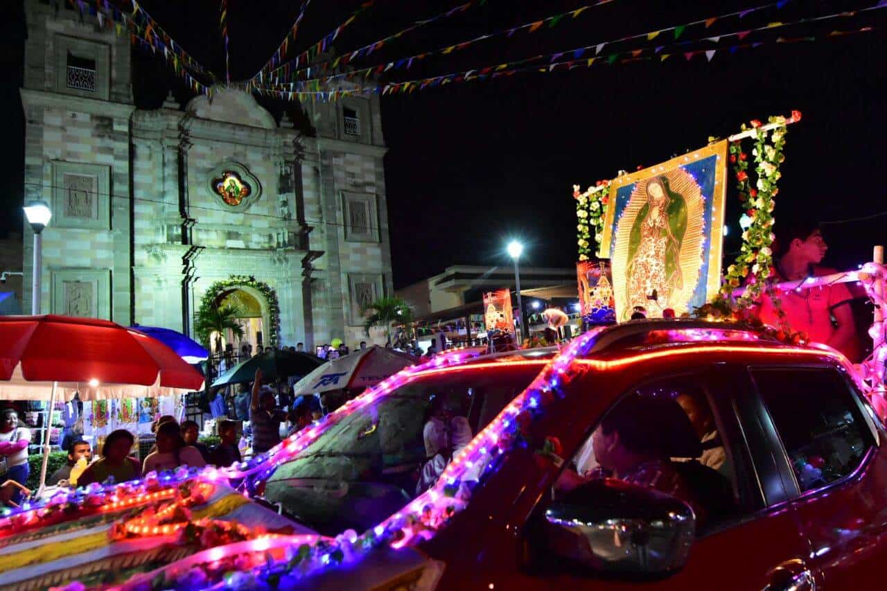 Tabasqueños festejan a la Virgen de Guadalupe