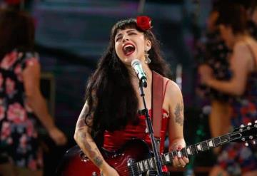 Mon Laferte dice adiós a los escenarios