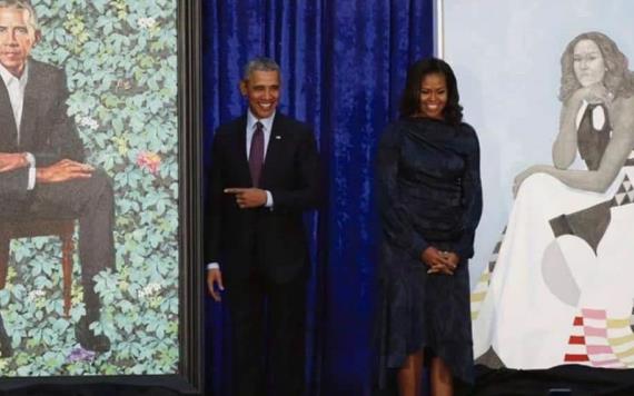 Develan retratos oficiales de Barack y Michelle Obama