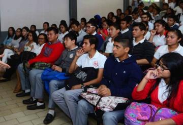 Difunde EXATEC oportunidades de crecimiento en jóvenes tabasqueños.