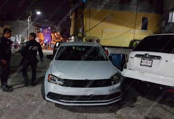 Roban auto a contador en Tamulté; detienen a uno en persecución