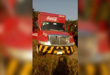 Detienen a 4 sujetos por asalto a camión de Coca Cola