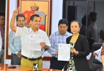 Jesús Ali se registra como independiente para la gubernatura de Tabasco