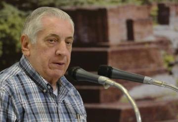 Anuncia Arturo Núñez relevos en su último año