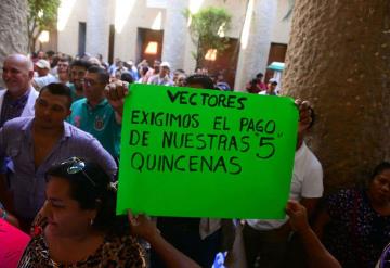 Trabajadores de Vectores se manifiestan en Villahermosa