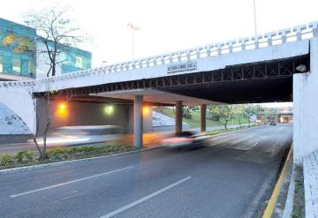 Riesgo en puentes de Tabasco 2000