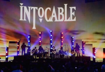 Intocable al Teatro del Pueblo