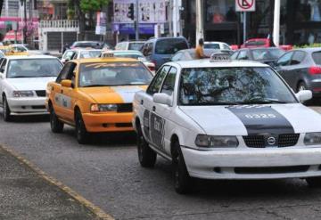 Diputado pide no penalizar a taxis piratas