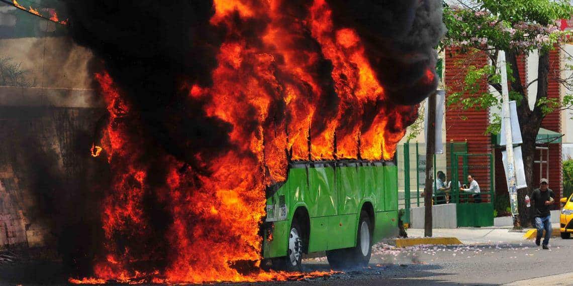Se incendia transbus en Villahermosa