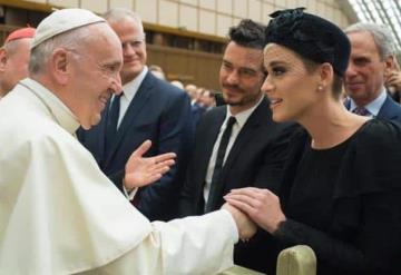 Papa Francisco saluda a Katy Perry, Orlando Bloom en el Vaticano