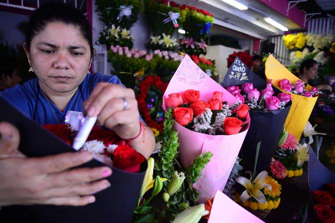 Cae la venta de flores este diez de mayo en Tabasco