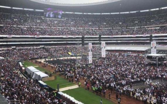 Así se vive el AMLOFest en un Estadio Azteca a reventar