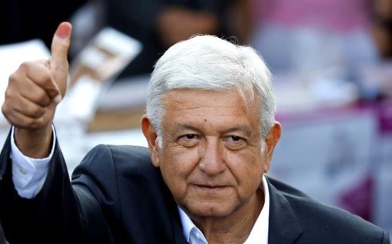 López Obrador, el primero que acude a votar