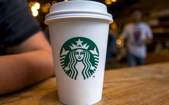 Starbucks dice adiós a popotes de plástico ¡a nivel mundial!