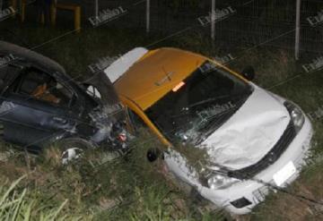 Fueron embestidos por camioneta fantasma