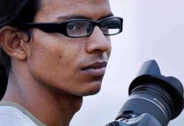 Despiden a fotógrafo por retratar a una pareja besándose en Bangladés