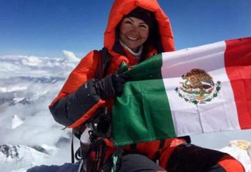 Mexicana conquista la cima de segunda montaña más alta del mundo