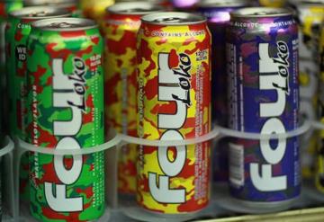 México exige que Oxxo venda Four Loko y las redes estallan