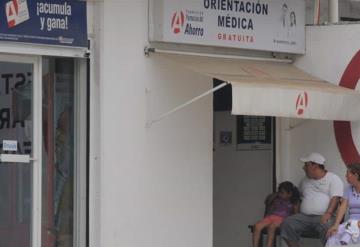 Familias recurren a consultas particulares