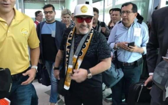 Maradona llega a Culiacán y arma la fiesta