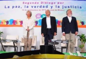 Olvido no, perdón sí, sostiene AMLO frente a víctimas de la violencia