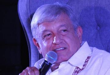 Diputados y senadores de Morena ´van muy bien´: López Obrador