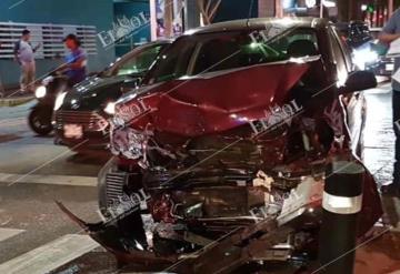 Se registra fuerte accidente en la Av. Paseo Tabasco