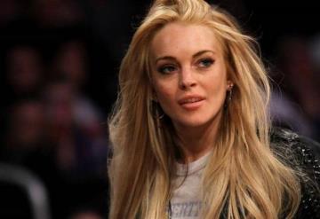 El controvertido video viral en que Lindsay Lohan intenta separar a dos niños de sus padres