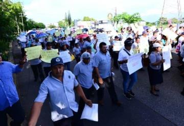 Así se llevó a cabo la marcha de agremiados de STAIUJAT