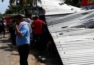 Accidente en la carretera Sánchez Magallanes a Villa Benito Juárez en Cárdenas