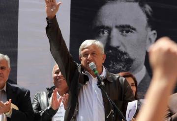 Viable legalizar la amapola: AMLO