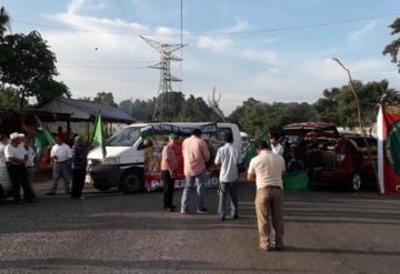 Unión de Trabajadores Agrícolas  bloquean tramo carretero Reforma - Juárez