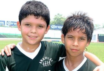 Sueño con enfrentar en un clásico a mi amigo Diego Lainez: Chevy Martínez