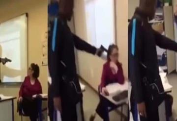 #Video Alumno amenaza a profesora con pistola para que le quite la falta