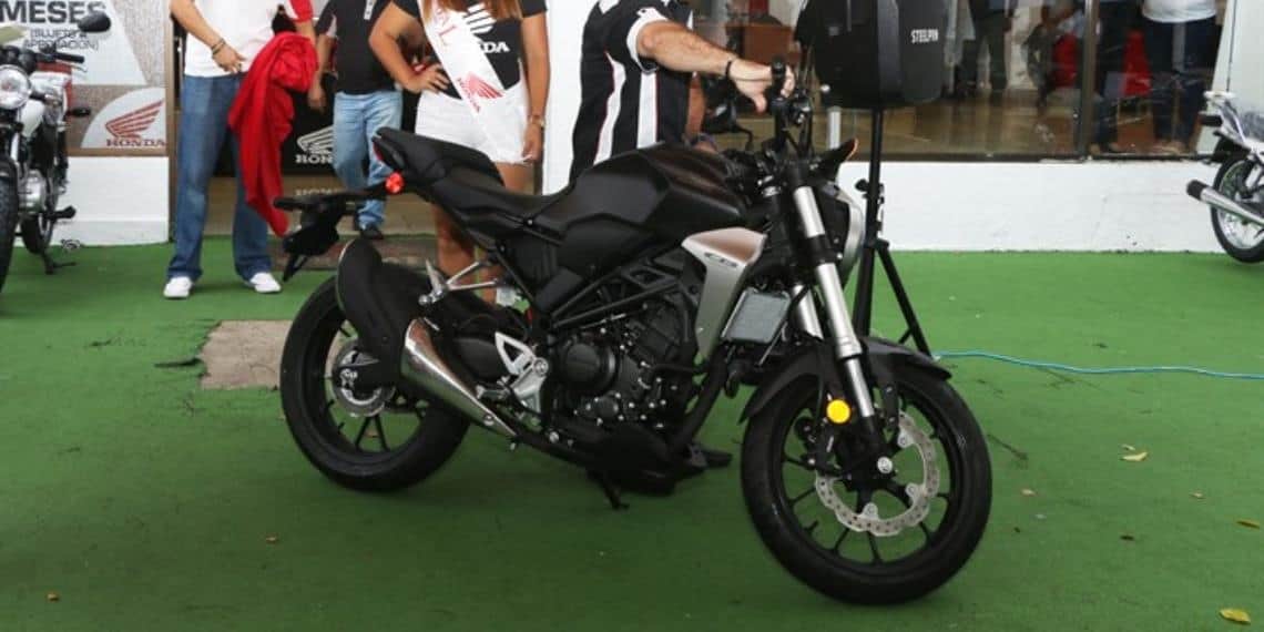 ¿Amas las motos?, conoce la nueva Honda CB300R, lo mejor del mercado
