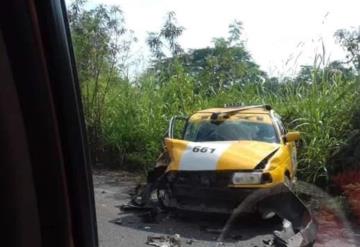 Se registra otro accidente automovilístico de un taxi en la carretera Villahermosa a Jalapa