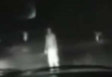 #HistoriasDePanteón Mujer de blanco se aparece en carretera de Macuspana