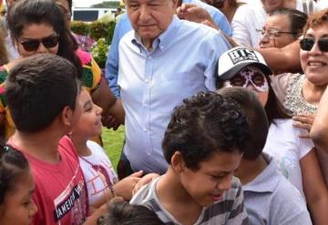 "AMLO estuvo a punto de no nacer", narró su padre