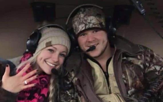 Muere pareja de recién casados en accidente aéreo tras su boda