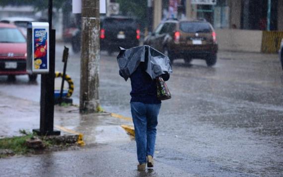 Frente frío número 10 se hace presente en Tabasco, capitalinos viven las primeras lluvias del día