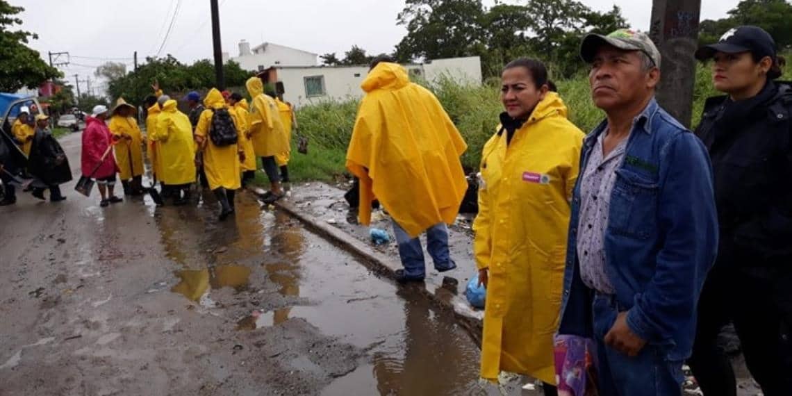 Familias afectadas por Frente Frío 10 en Nacajuca son trasladadas a refugios temporales