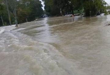 Continúa cerrado el paso en el vado Villahermosa-Teapa