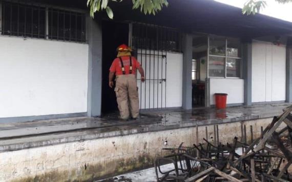 Se incendia aula del Plantel 30 en Gaviotas Norte