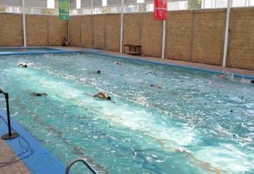 38 minutos bajo el agua y nadie se dio cuenta; niño se ahoga en clases de natación