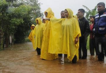 Afectan lluvias a Sierra y los Ríos