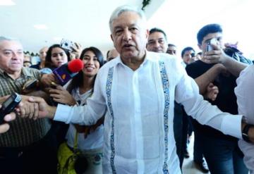 Arribó AMLO al aeropuerto de Villahermosa esta tarde