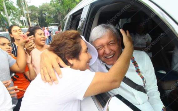 Tabasqueños demuestran su apoyo a Andrés Manuel López Obrador en su arribo al estado