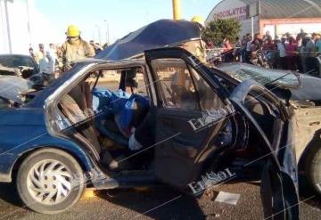 Terrible y mortal accidente automovilístico en la Cárdenas - Huimanguillo